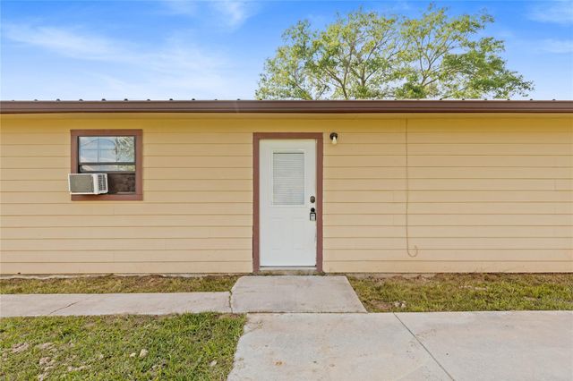 22360 Highway 321, Cleveland, TX 77327