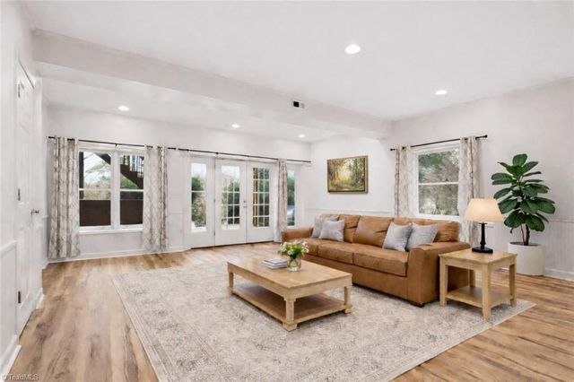2027 Fairview Circle, Wilkesboro, NC 28697