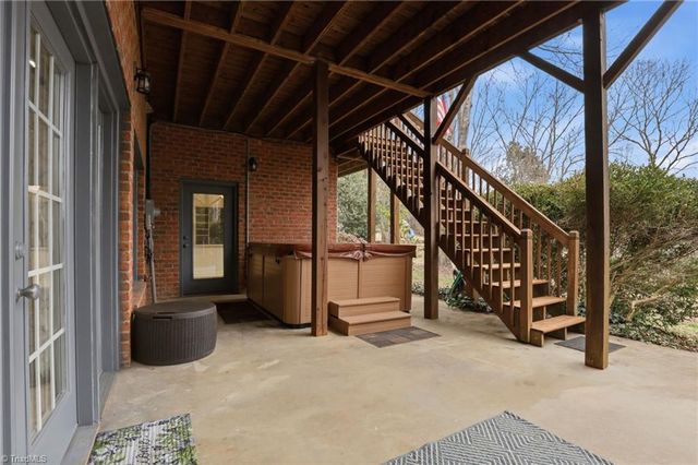 2027 Fairview Circle, Wilkesboro, NC 28697