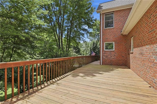 2027 Fairview Circle, Wilkesboro, NC 28697