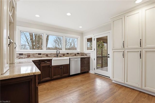 2027 Fairview Circle, Wilkesboro, NC 28697