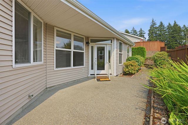 3831 68th Avenue W, Tacoma, WA 98466