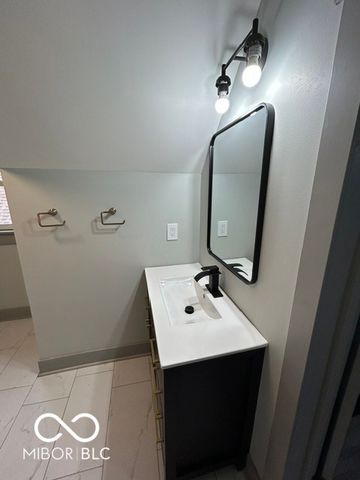 1542 S Alabama Street, Indianapolis, IN 46225