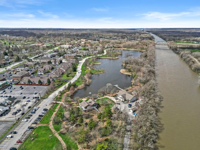 11742 Lighthouse Lane, Palos Heights, IL 60463