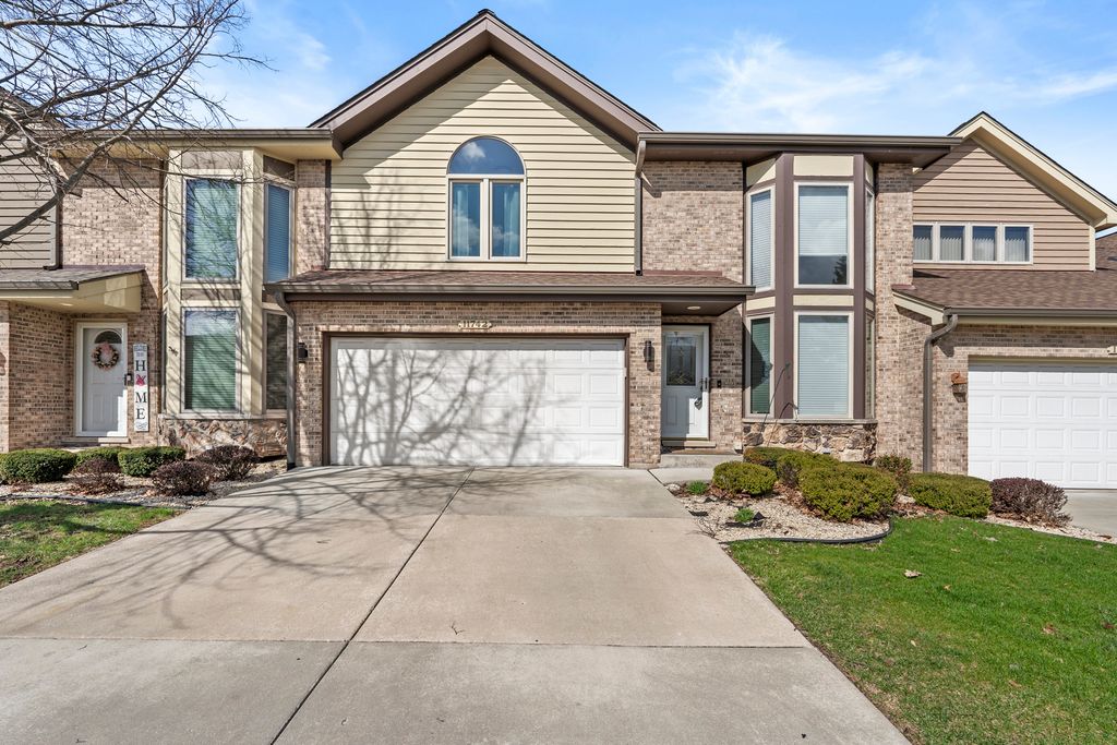 11742 Lighthouse Lane, Palos Heights, IL 60463