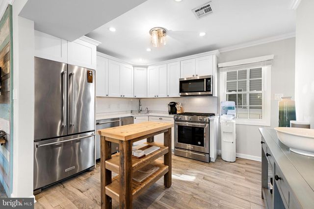 6 EAST 51ST. STREET, Long Beach Township, NJ 08008