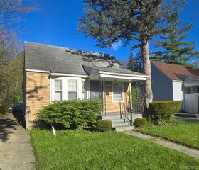 8245 Brace Street, Detroit, MI 48228