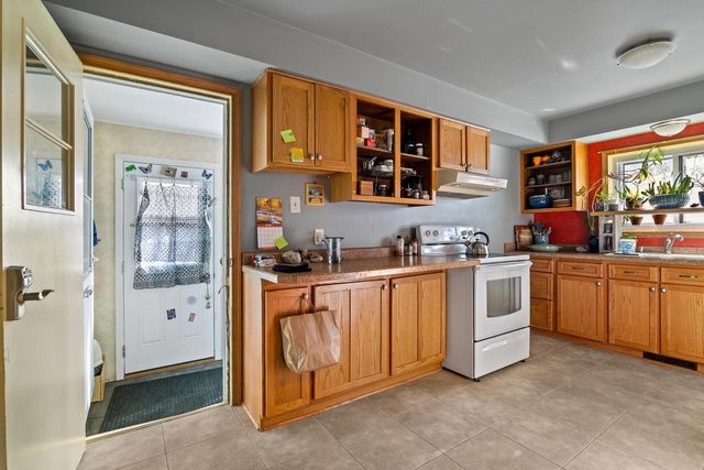 215 Lincoln AVENUE, Sheboygan, WI 53081