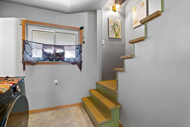 215 Lincoln AVENUE, Sheboygan, WI 53081