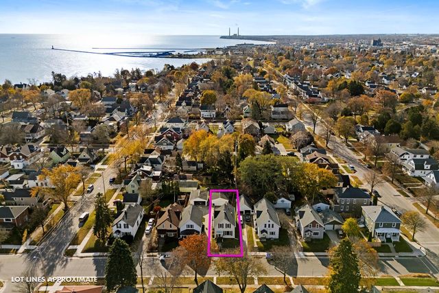 215 Lincoln AVENUE, Sheboygan, WI 53081
