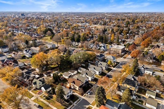 215 Lincoln AVENUE, Sheboygan, WI 53081