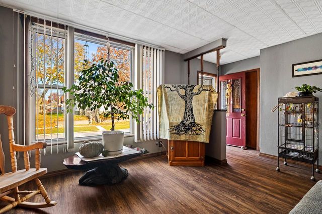 215 Lincoln AVENUE, Sheboygan, WI 53081