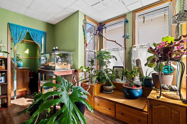 215 Lincoln AVENUE, Sheboygan, WI 53081