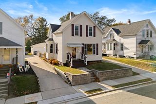 215 Lincoln AVENUE, Sheboygan, WI 53081