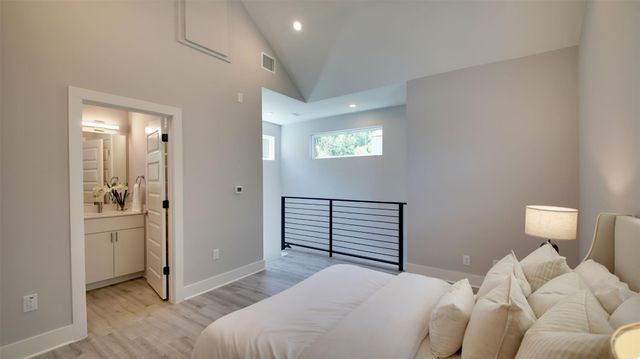7601 Carver Ave 2, Austin, TX 78752