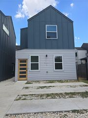 7601 Carver Ave 2, Austin, TX 78752