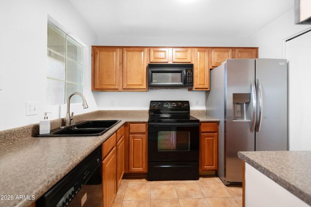 1880 E MORTEN Avenue 223, Phoenix, AZ 85020