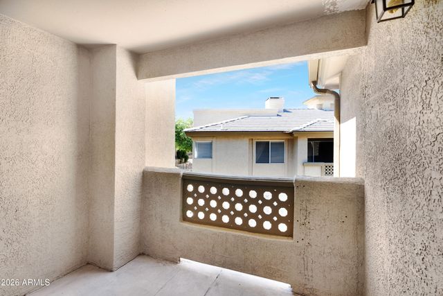 1880 E MORTEN Avenue 223, Phoenix, AZ 85020