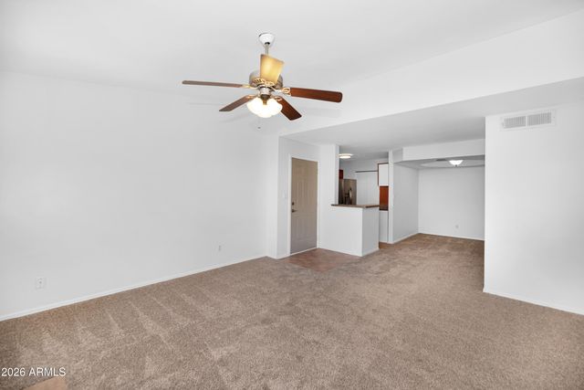 1880 E MORTEN Avenue 223, Phoenix, AZ 85020