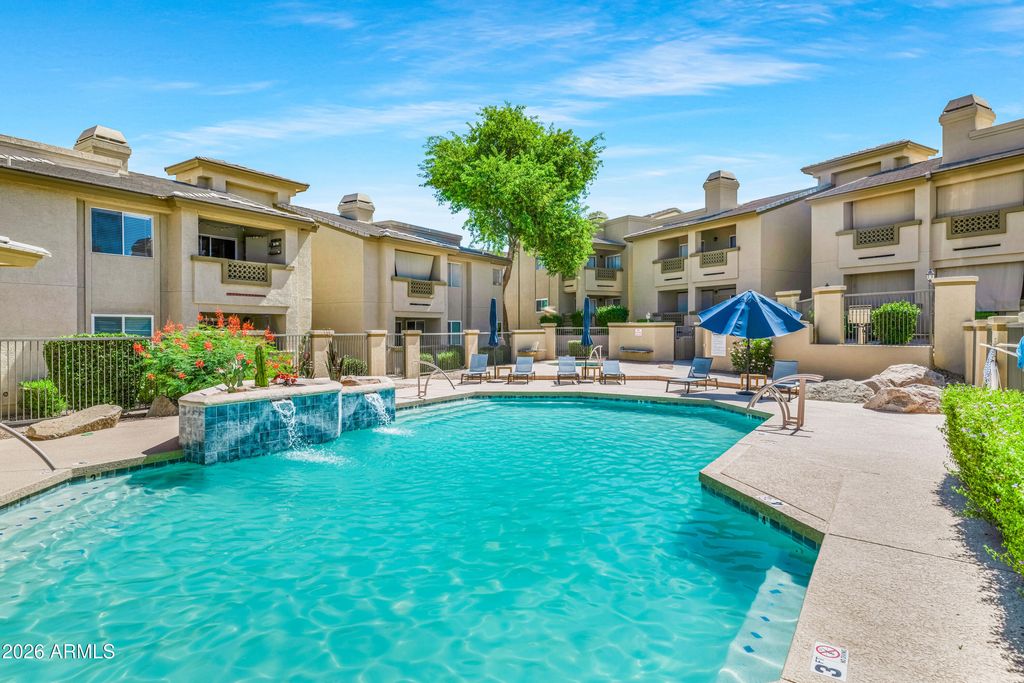 1880 E MORTEN Avenue 223, Phoenix, AZ 85020 — photo 3