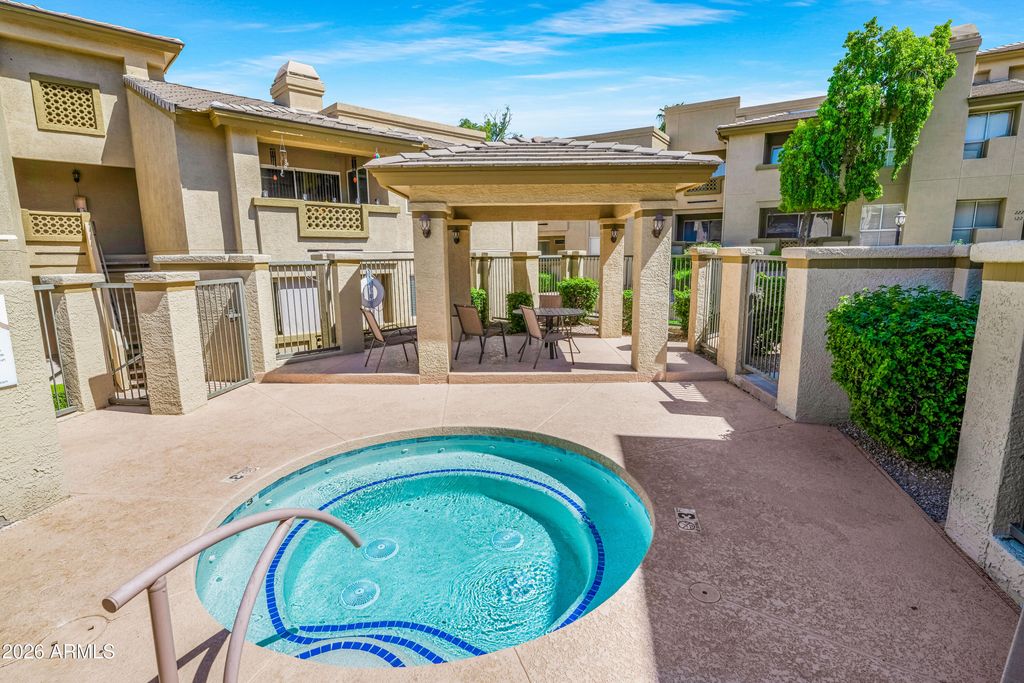 1880 E MORTEN Avenue 223, Phoenix, AZ 85020 — photo 4