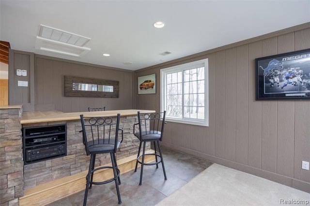 9247 Schrepfer Road, Howell, MI 48855