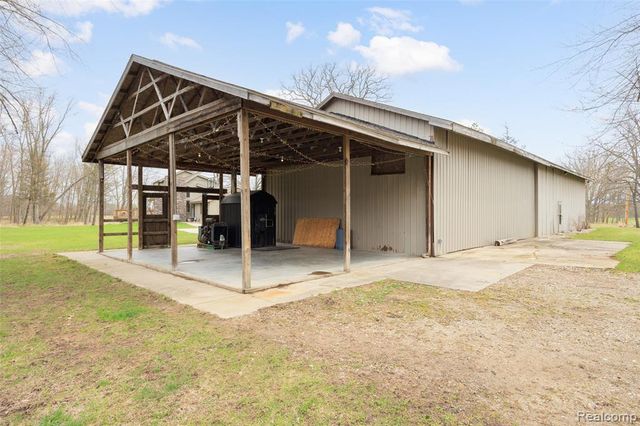 9247 Schrepfer Road, Howell, MI 48855