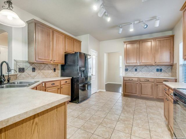 10306 Elizabeth, San Antonio, TX 78240