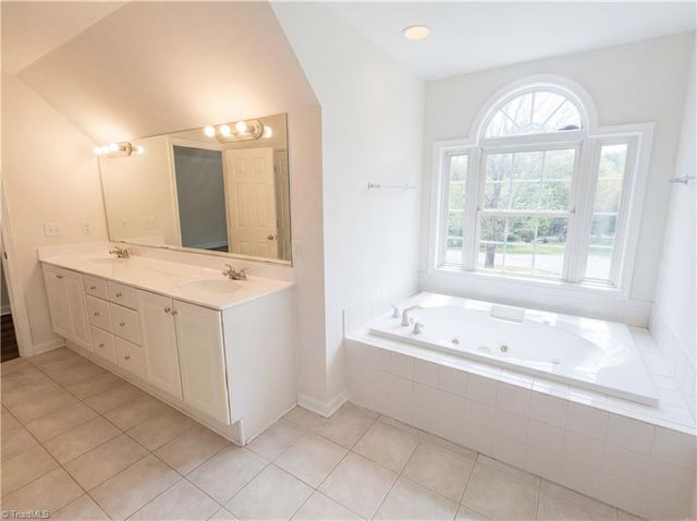 2802 Kinsey Court, Summerfield, NC 27358