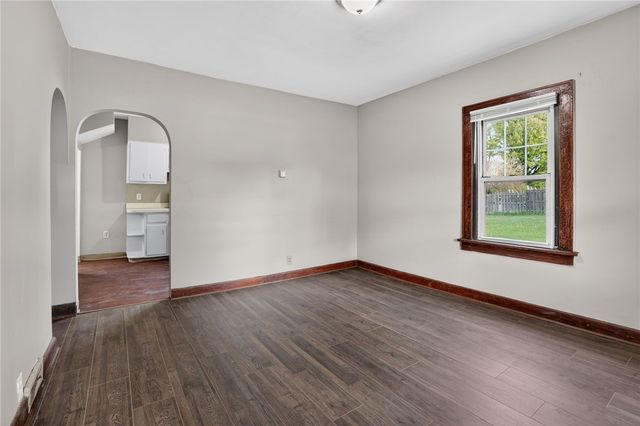 819 Monterey St, Duquesne, PA 15110