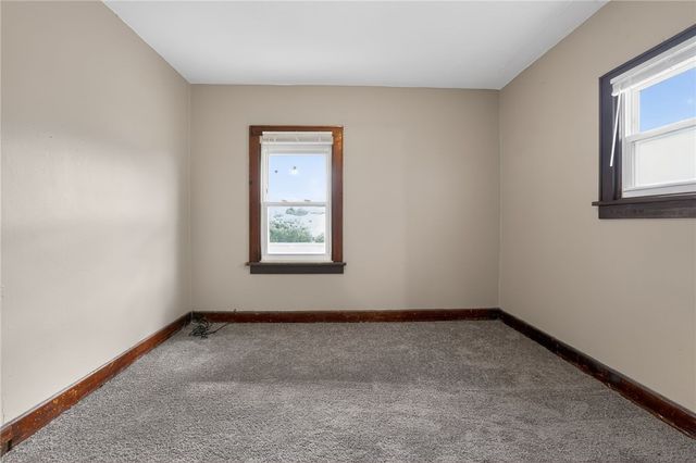 819 Monterey St, Duquesne, PA 15110
