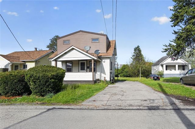 819 Monterey St, Duquesne, PA 15110