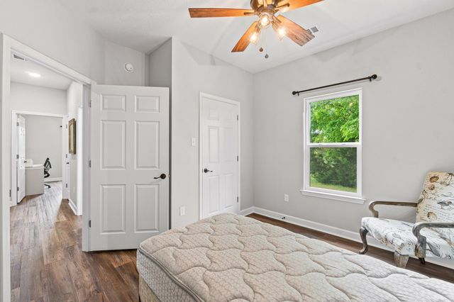 27 Marthas Field Drive, Greenbrier, AR 72058