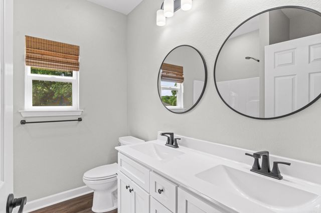 27 Marthas Field Drive, Greenbrier, AR 72058
