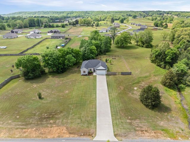 27 Marthas Field Drive, Greenbrier, AR 72058