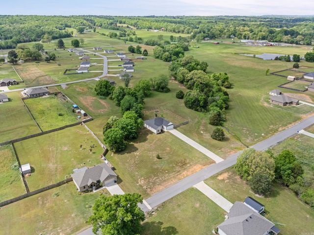 27 Marthas Field Drive, Greenbrier, AR 72058