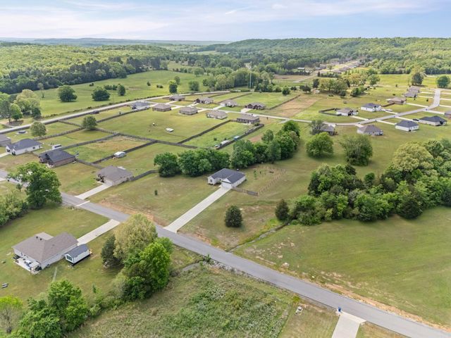 27 Marthas Field Drive, Greenbrier, AR 72058