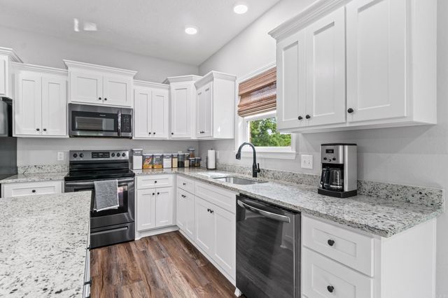27 Marthas Field Drive, Greenbrier, AR 72058