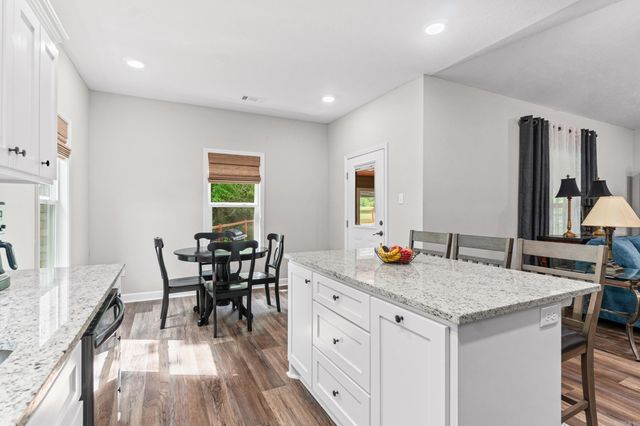 27 Marthas Field Drive, Greenbrier, AR 72058