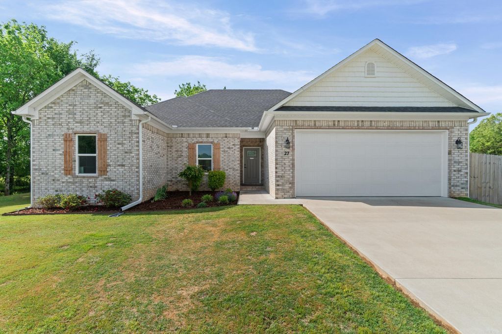 27 Marthas Field Drive, Greenbrier, AR 72058