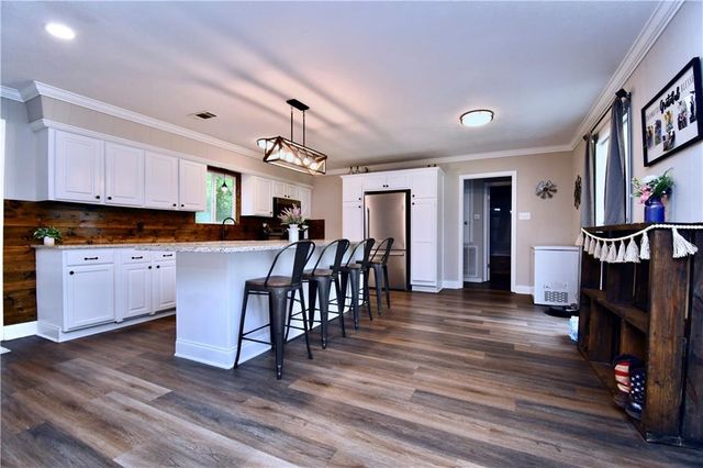 76 LITTLE JOHN Lane, Dry Prong, LA 71423