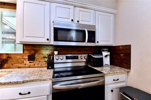 76 LITTLE JOHN Lane, Dry Prong, LA 71423