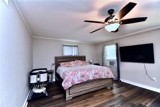 76 LITTLE JOHN Lane, Dry Prong, LA 71423