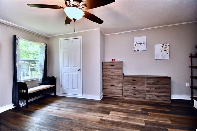 76 LITTLE JOHN Lane, Dry Prong, LA 71423