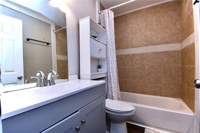 76 LITTLE JOHN Lane, Dry Prong, LA 71423