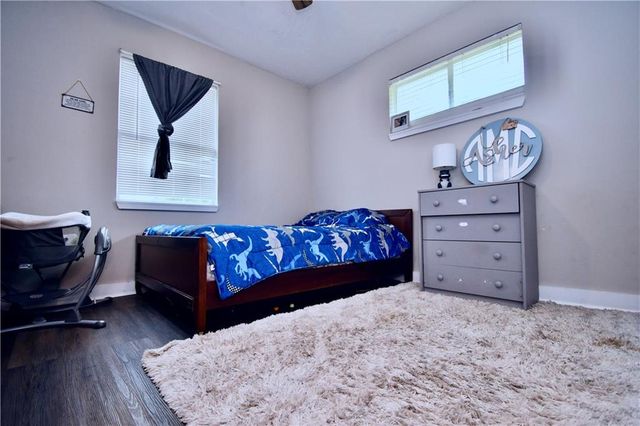 76 LITTLE JOHN Lane, Dry Prong, LA 71423