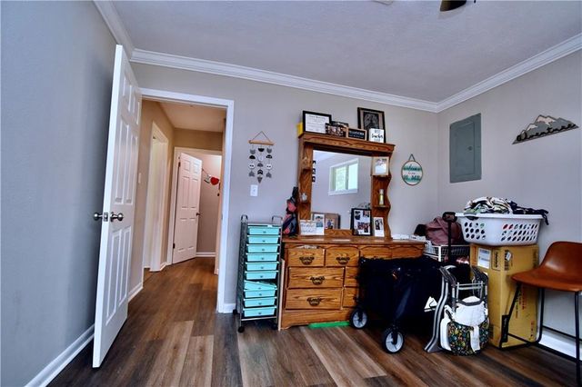 76 LITTLE JOHN Lane, Dry Prong, LA 71423