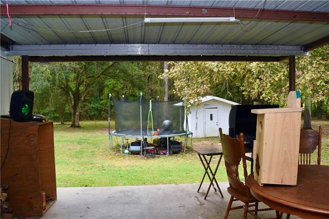 76 LITTLE JOHN Lane, Dry Prong, LA 71423