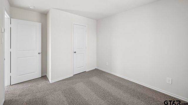 5028 Shumard Drive, Lindale, TX 75771