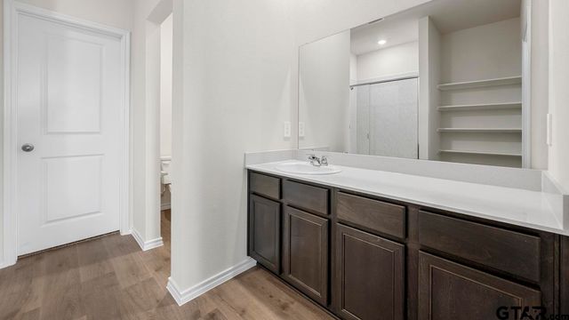 5028 Shumard Drive, Lindale, TX 75771